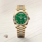 Luxury Day-Date Green Dial Quartz Watch for Men – Premium Stainless Steel Design